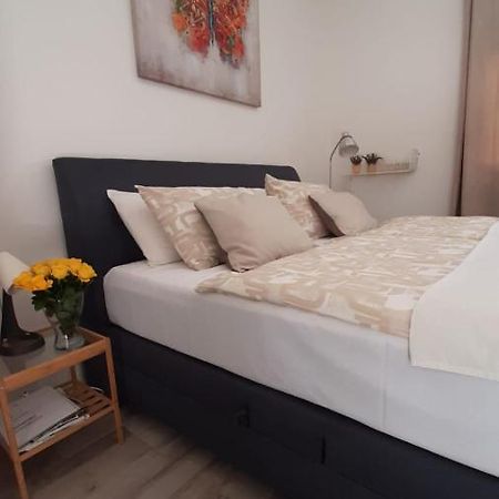Apartmani Alma プーラ エクステリア 写真