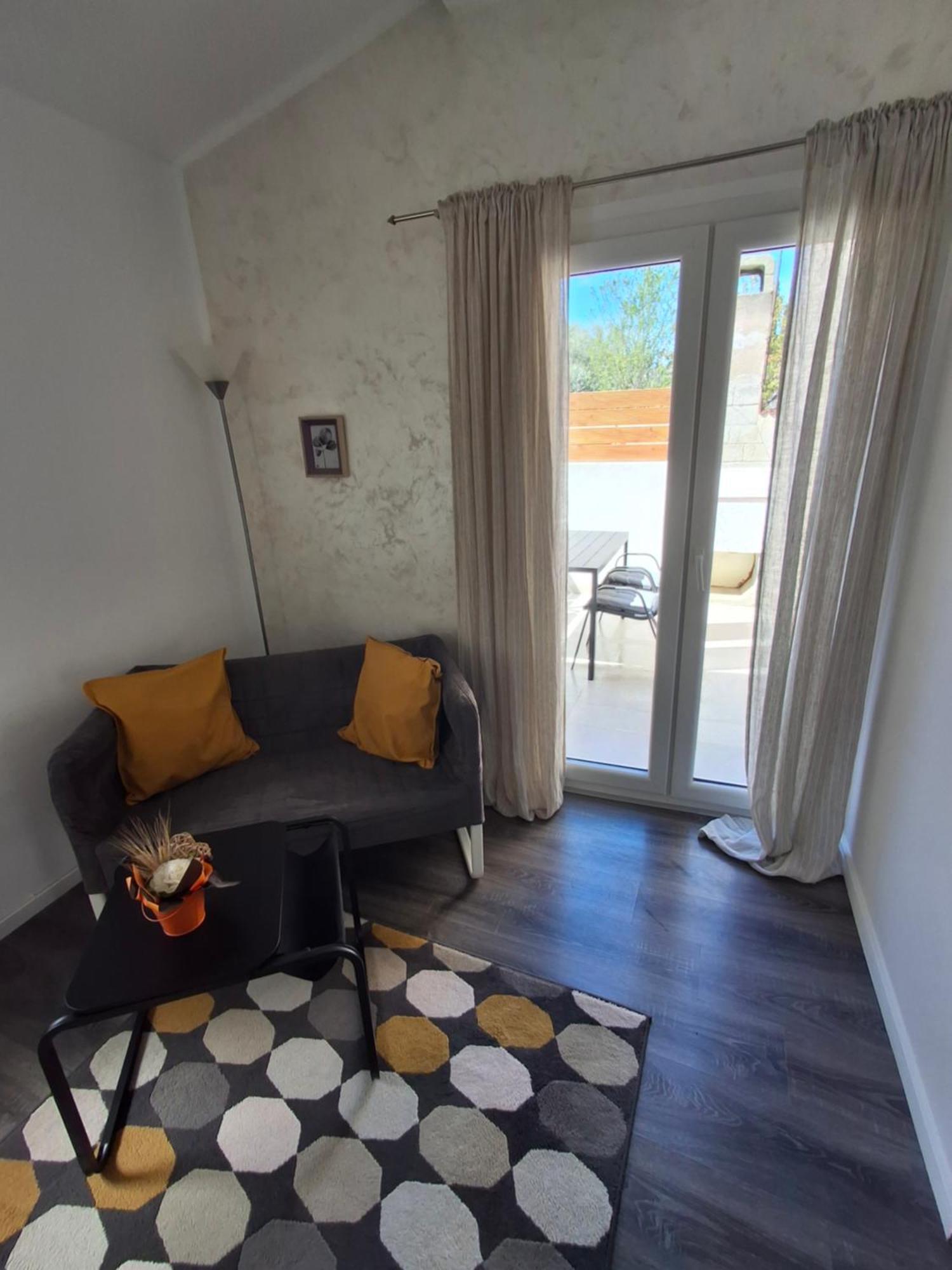 Apartmani Alma プーラ エクステリア 写真